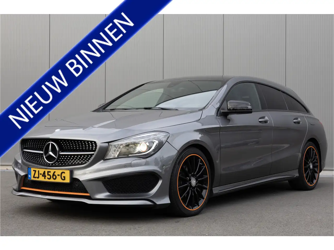 Mercedes-Benz CLA 200 | AMG | PANO | SFEERVERLICHTING | STOELVERWARMING — photo 1 of 40