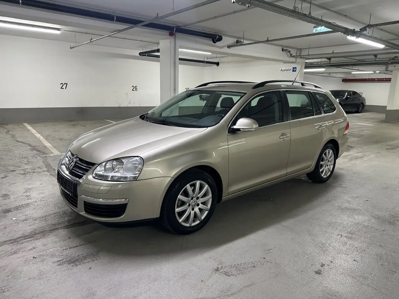 Volkswagen Golf V Variant Comfortline — photo 1 of 20