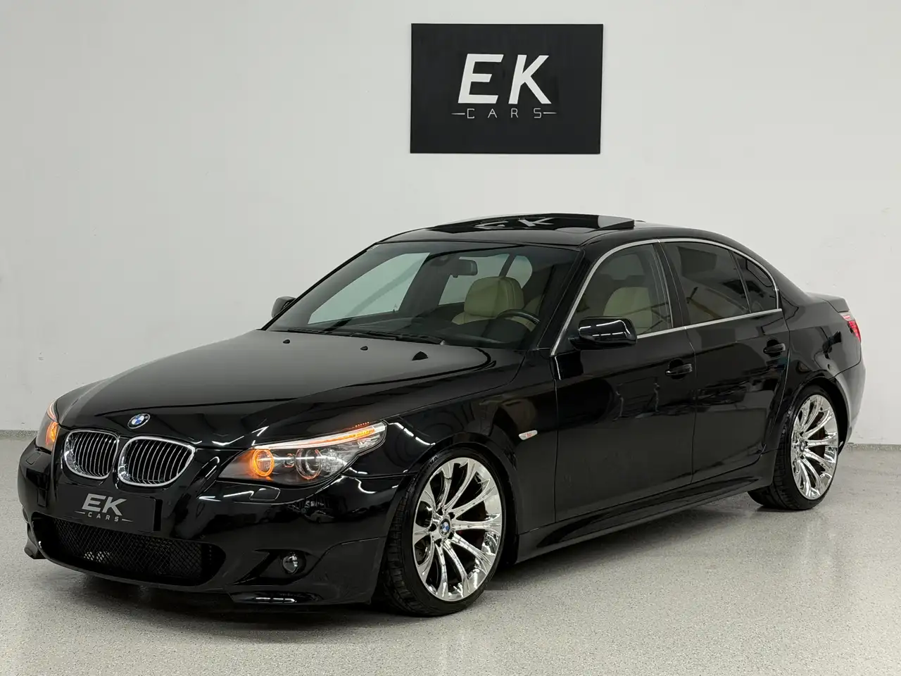 BMW 525 525d M-Paket Individual Aut. *SCHIEBEDACH* *M5* — photo 1 of 20