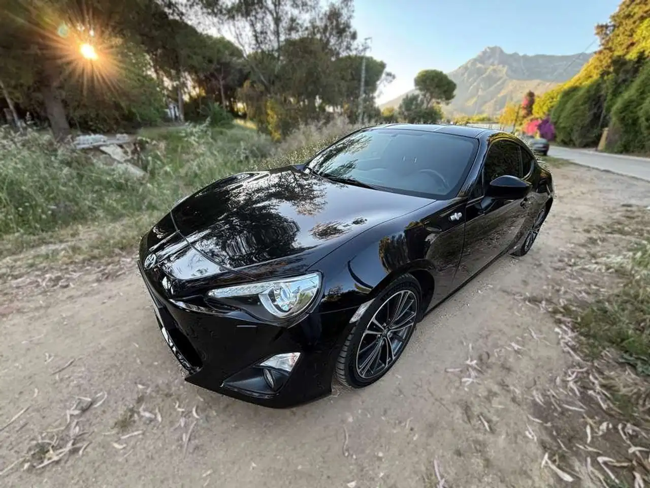Toyota GT86 — photo 1 of 10