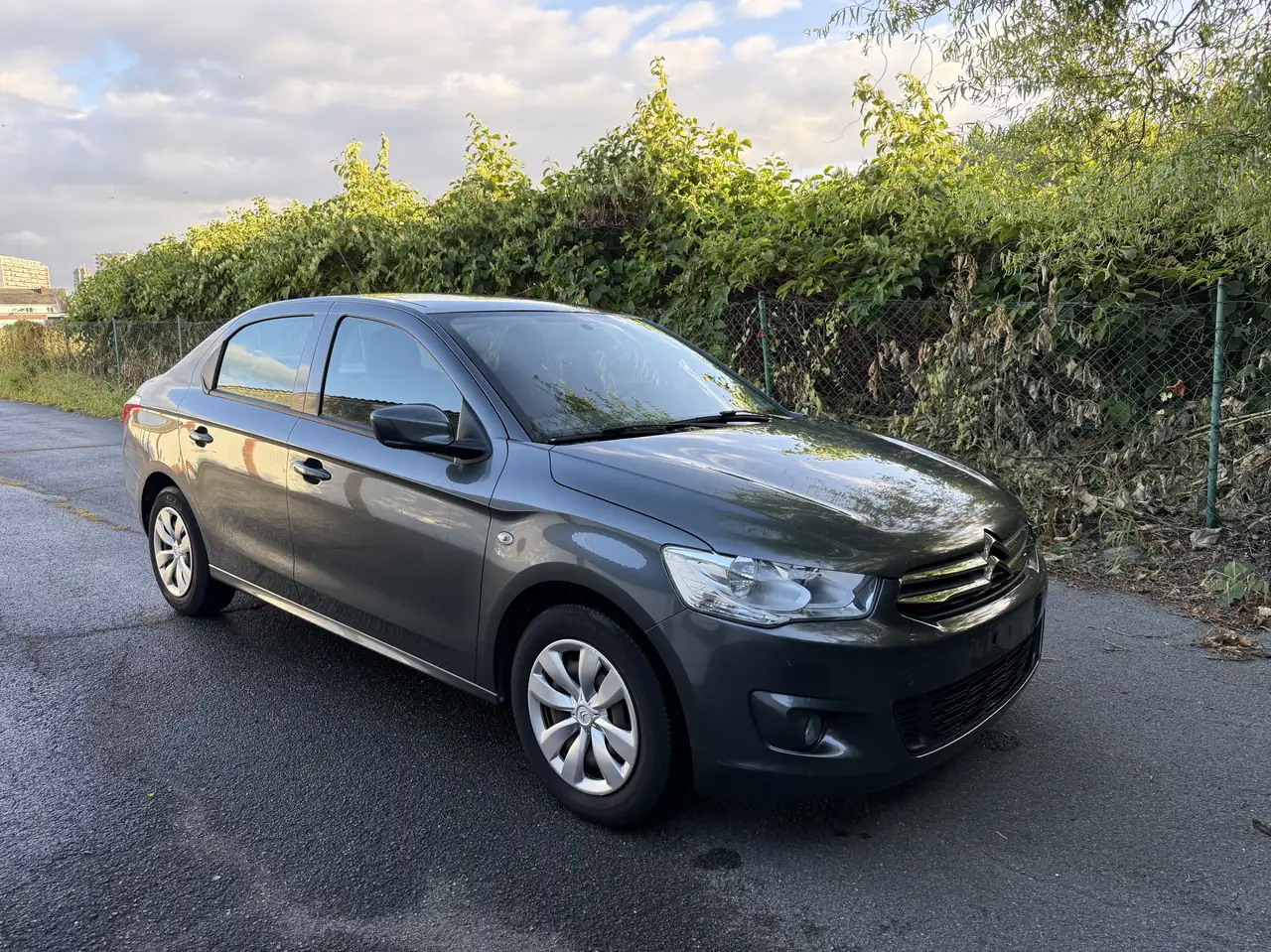 Citroen C-Elysée Citroën C-Elysée 1.2 Essence – 2017 – 49.000 km — photo 1 of 10