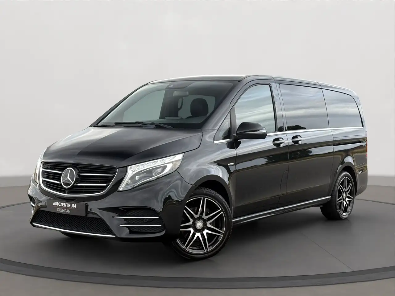 Mercedes-Benz V 250 V 250 d EXCLUSIVE 4MATIC AMG Lang Pano Burmester — photo 1 of 40