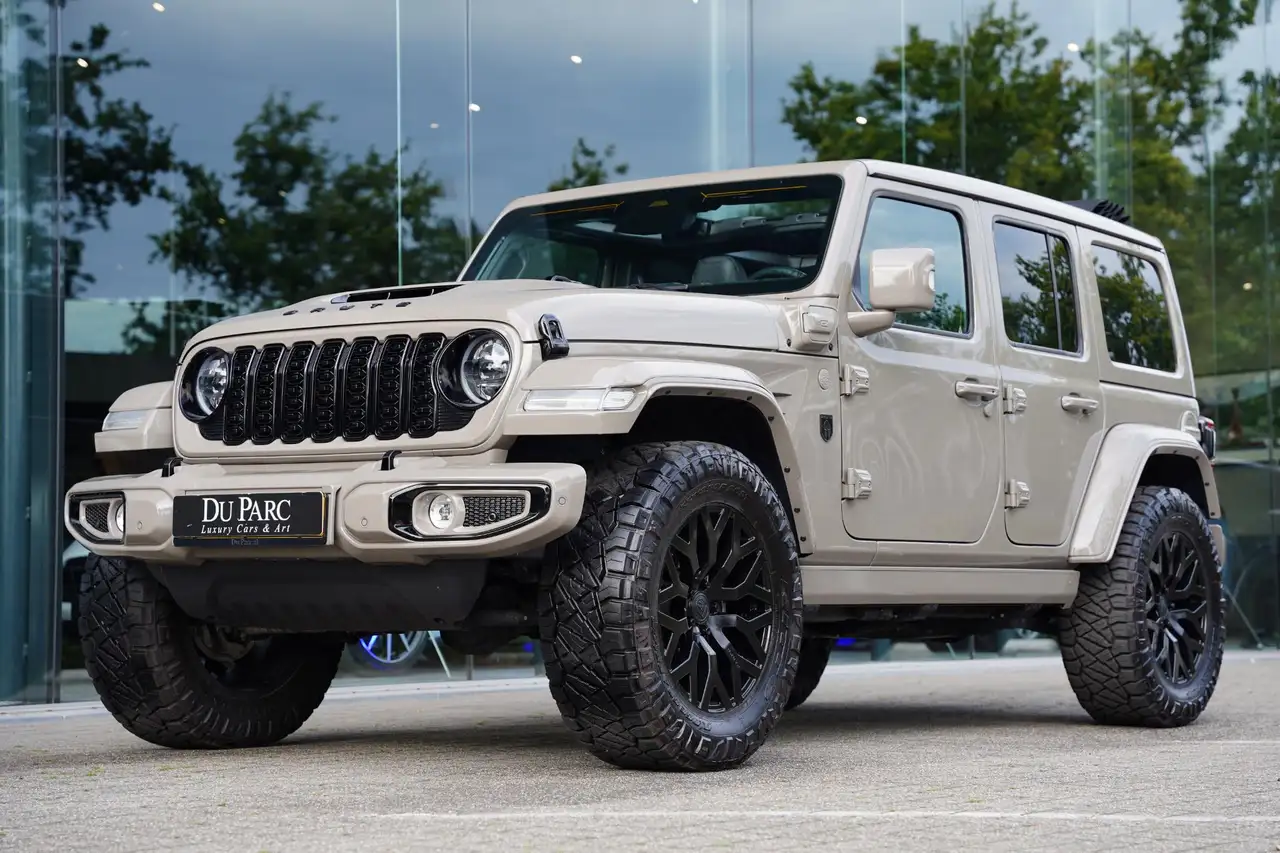 Jeep Wrangler Unlimited BRUTE Richmond Custom 4xe 380 Rubicon / — photo 1 of 31