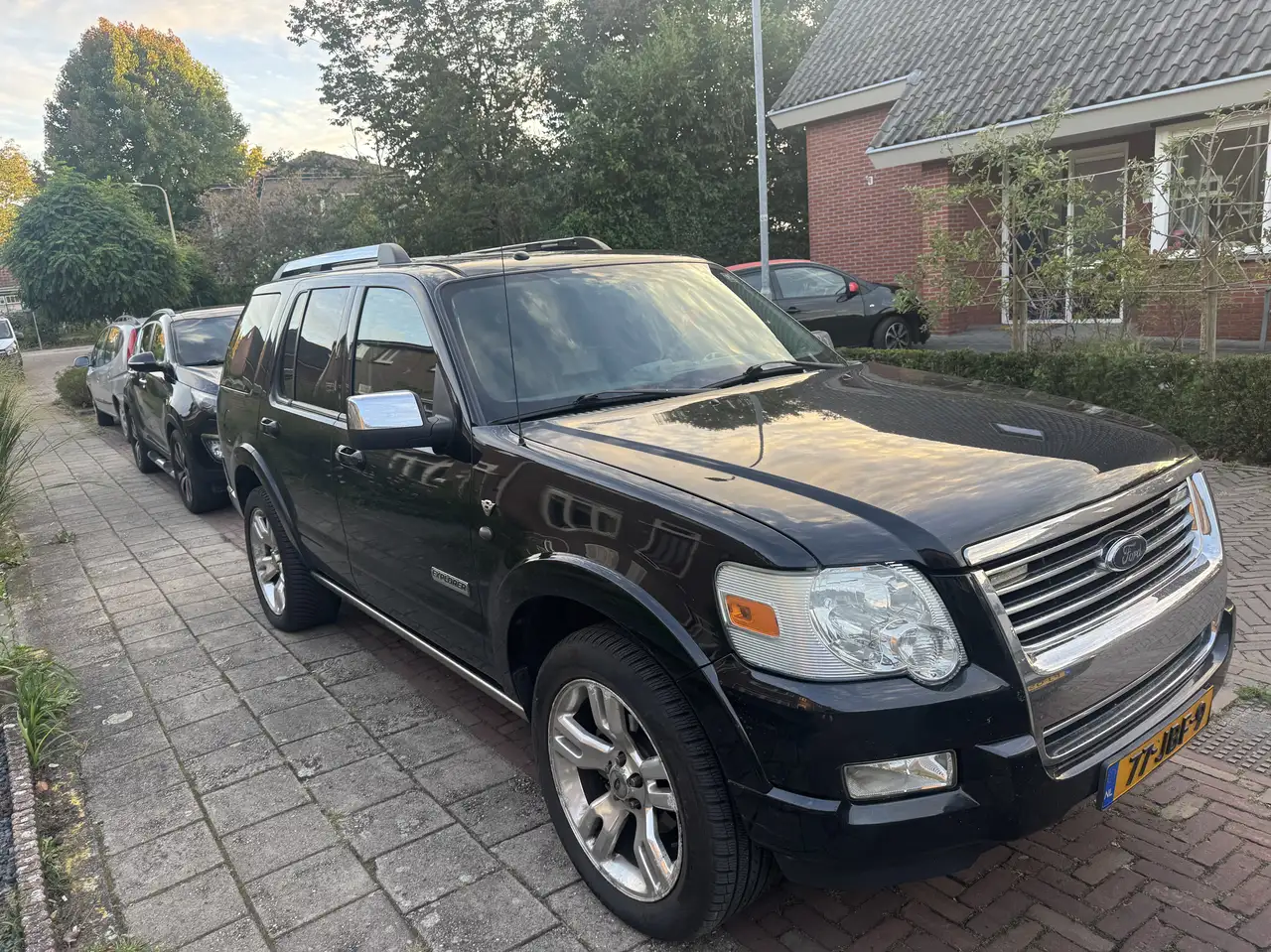 Ford Explorer Ford Explorer Limited 4.6 V8 | 7-Persoons | LPG | — photo 1 of 13