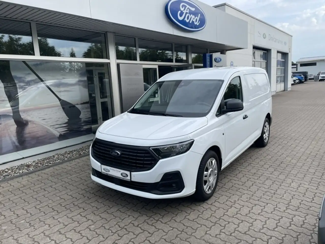 Ford Transit Connect Trend L2 Kasten — photo 1 of 18