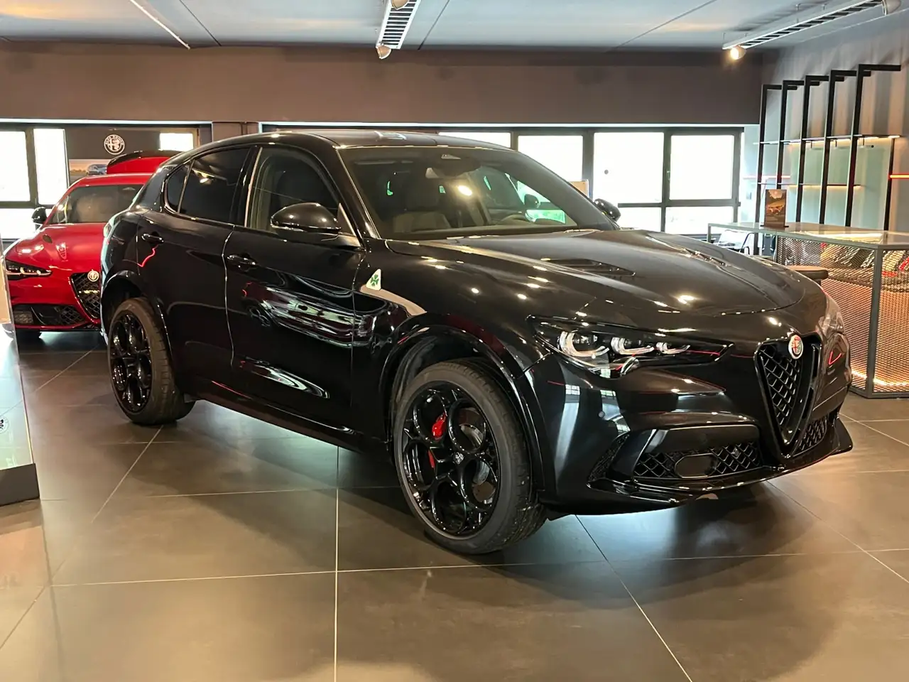 Alfa Romeo Stelvio Quadrifoglio V6 520 CvQuadrifoglio — photo 1 of 20