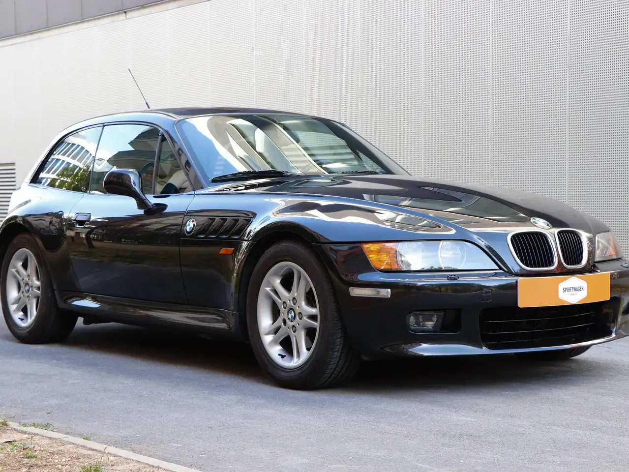BMW Z3 Coupé — photo 1 of 19