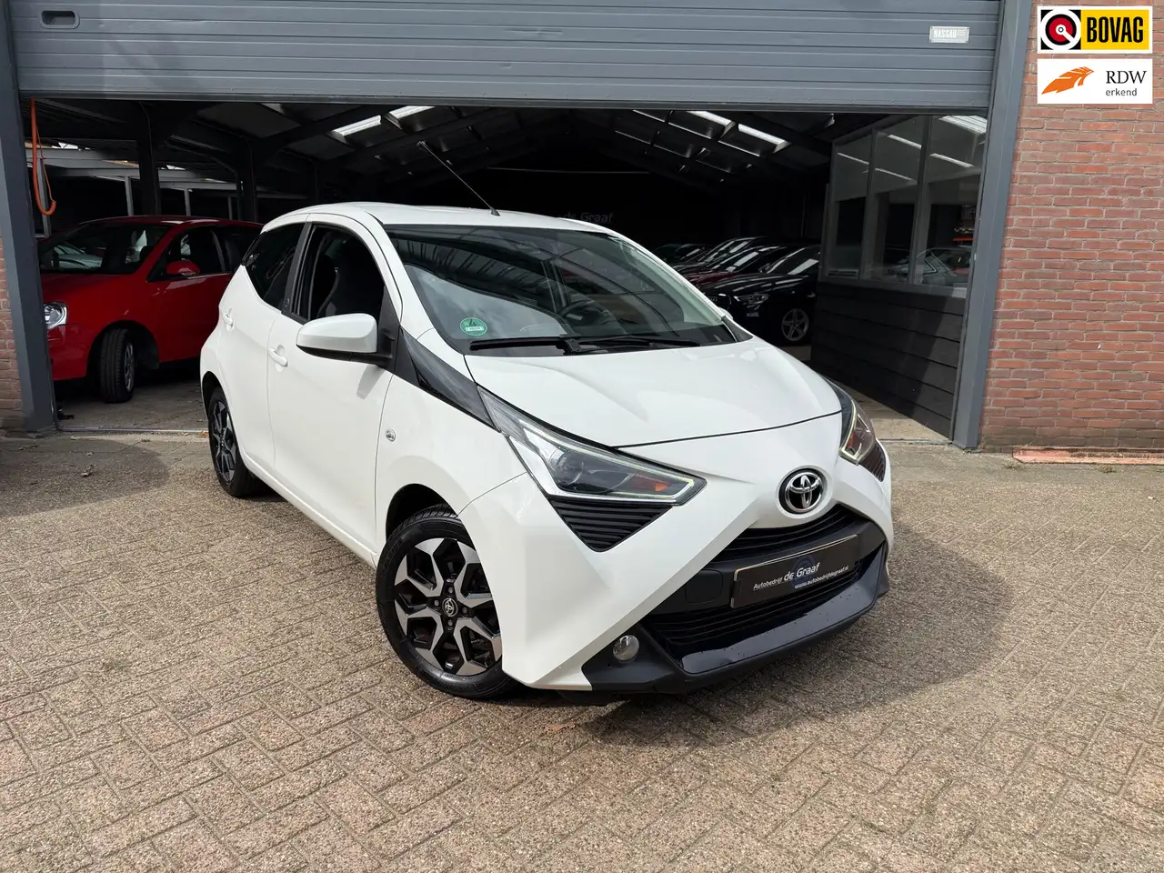 Toyota Aygo 1.0 VVT-i x-play| AUTOMAAT|CARPLAY/CAMERA | TEAM/K — photo 1 of 23