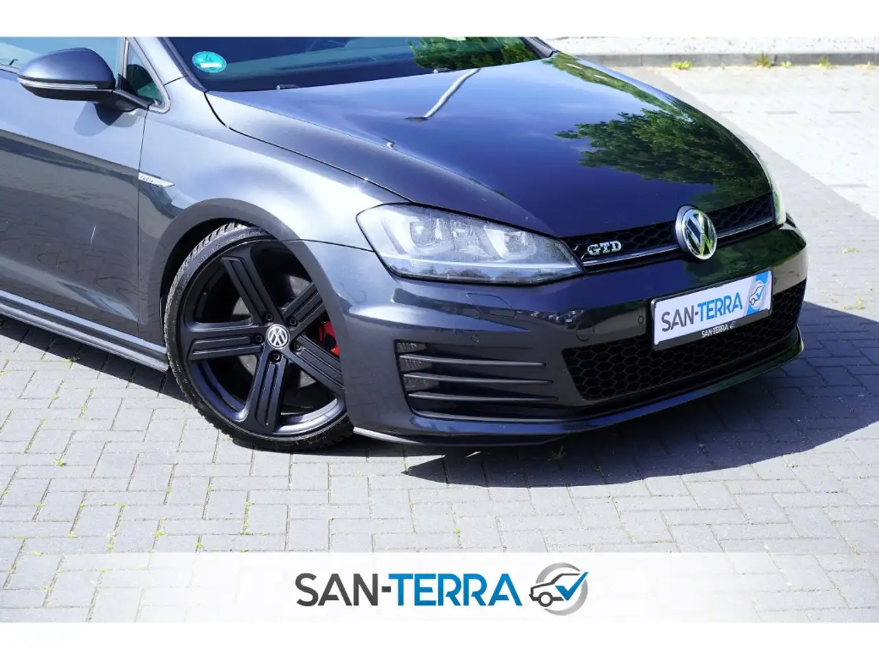 2015 Volkswagen Golf VII GTD R32-RÄDER*PANO*MULTI-LENKRAD*PDC*SHZ*SPORT, photograph 2
