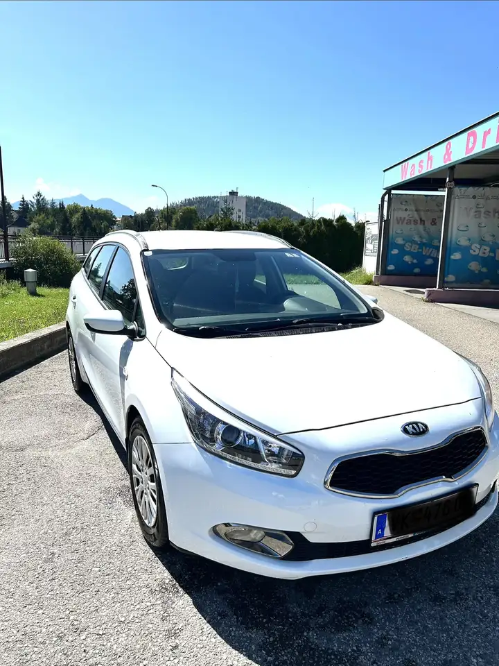 Kia Ceed / cee'd 1.4 CRDi Cool — photo 1 of 14