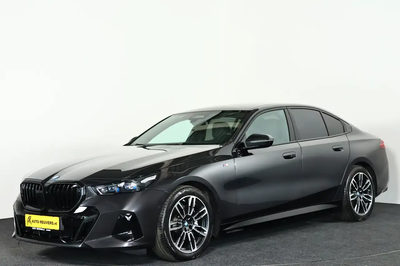 BMW i5 eDrive40 M Sport Edition 84 kWh Navi / ACC / HUD / — photo 1 of 40