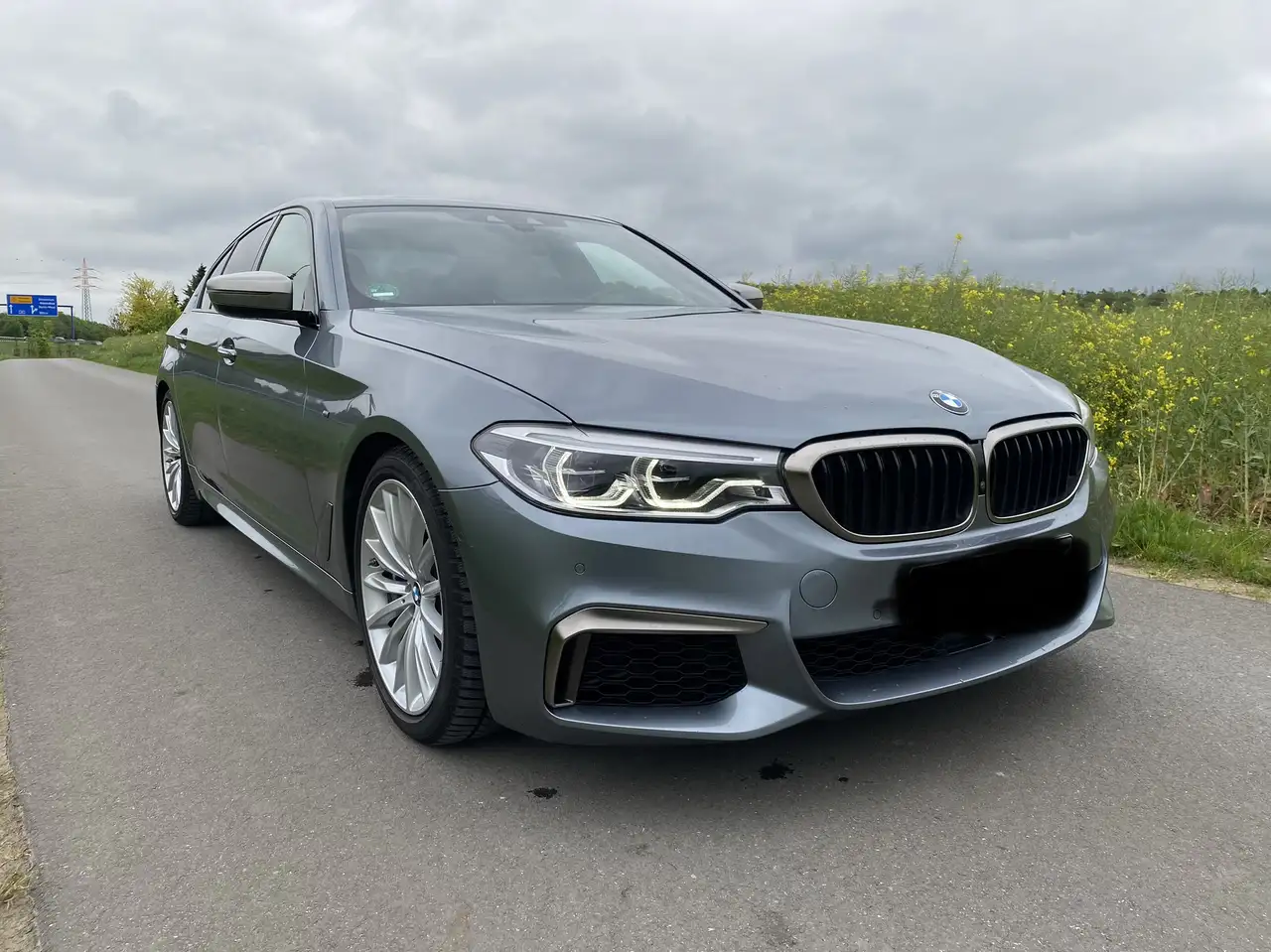 BMW M550 M550 i xDrive — photo 1 of 16