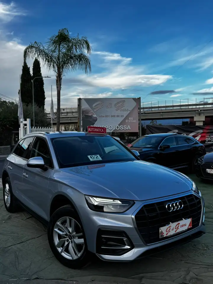 Audi Q5 30 2.0 tdi mhev Design 136cv s-tronic — photo 1 of 8