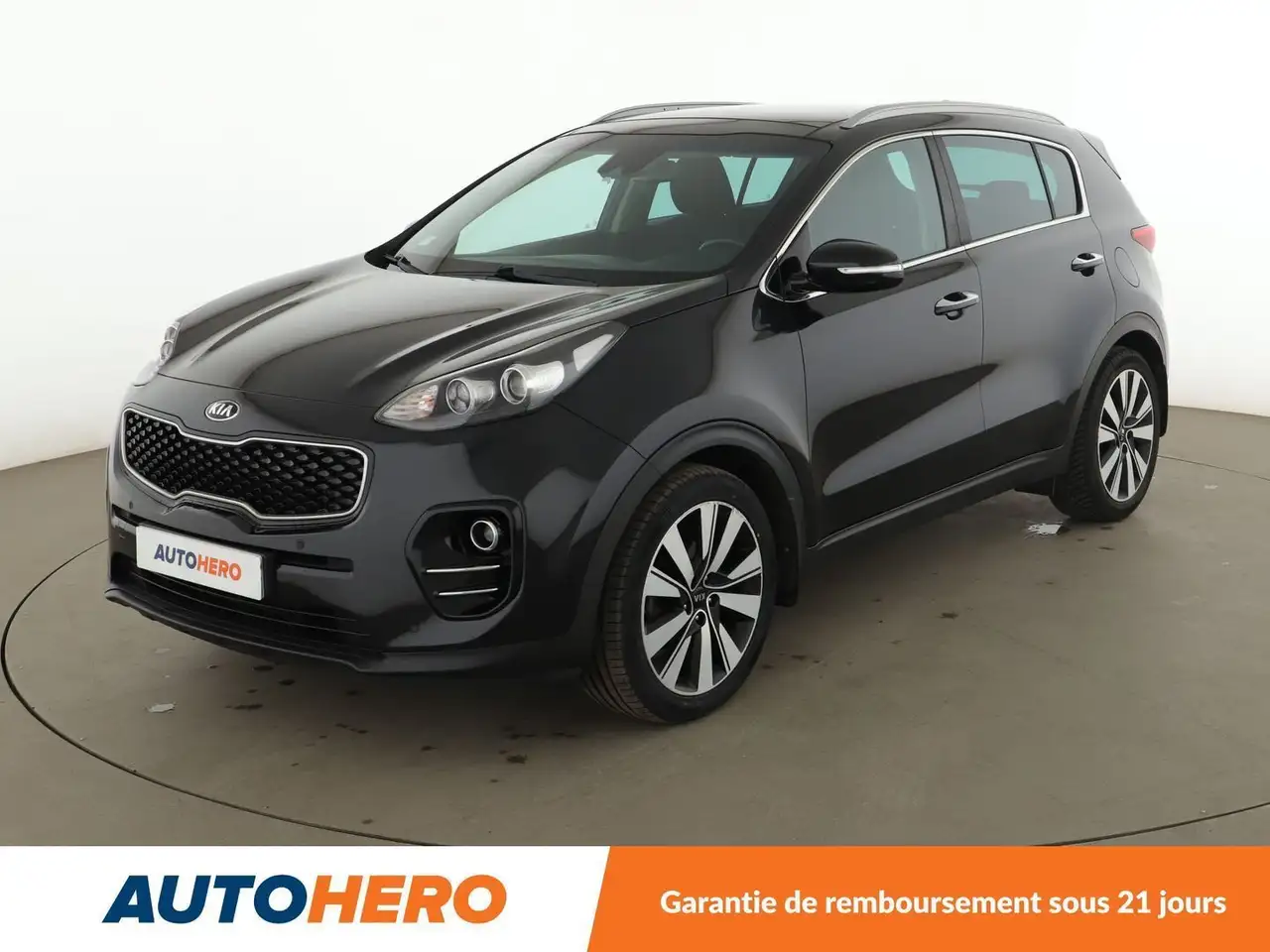 Kia Sportage 1.7 CRDi 2WD DCT7 — photo 1 of 34