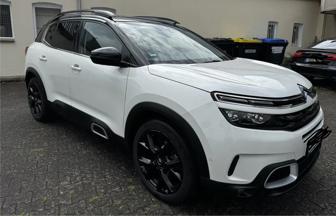 Citroen C5 Aircross BlueHDI 180 S&S EAT8 SHINE — photo 1 of 14