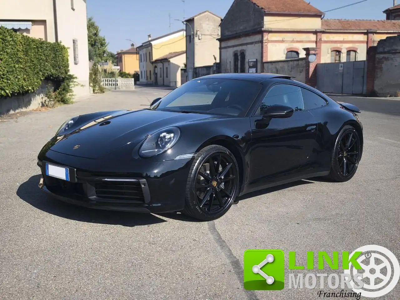 Porsche 911 Carrera — photo 1 of 15