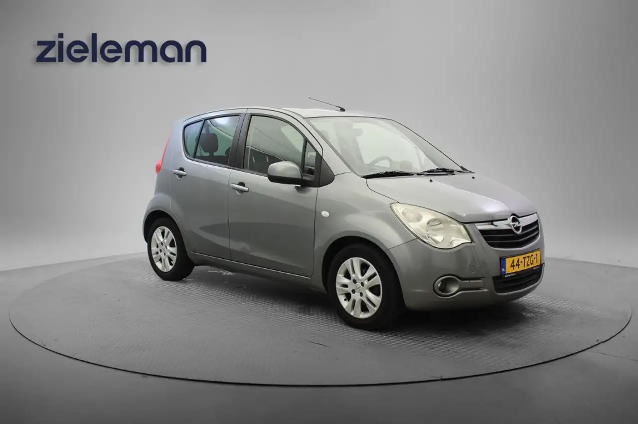 Opel Agila 1.0 Edition - Airco, Multifunctioneel Stuur, Trekh — photo 1 of 27