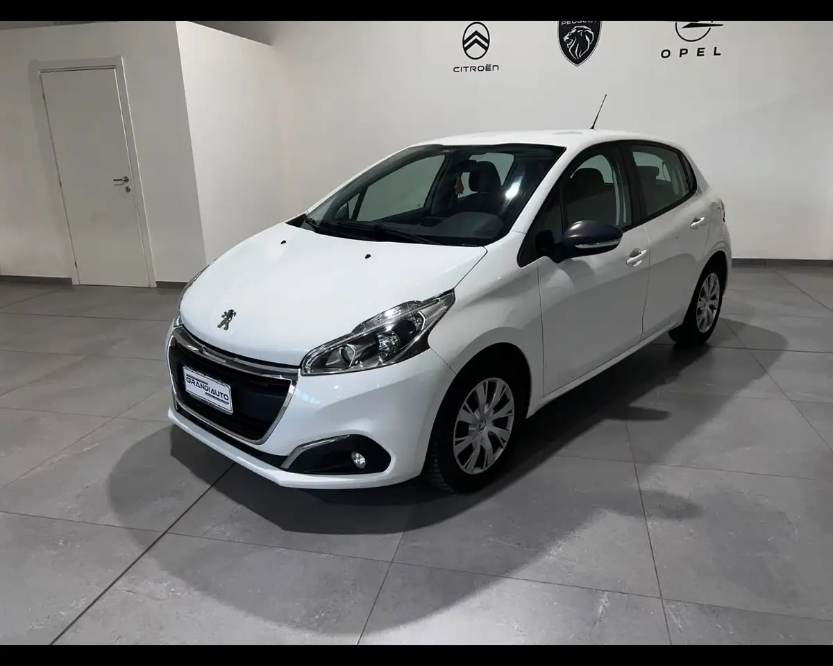 Peugeot 208 1.5 bluehdi 100cv mix m5 E6d — photo 1 of 15