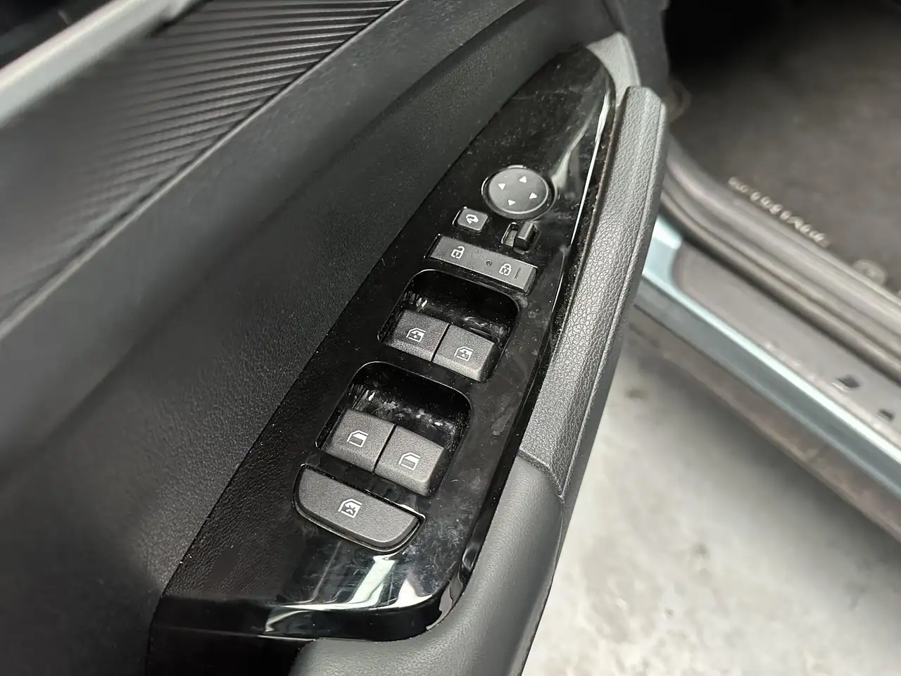 2022 Kia Sportage 1.6 T-GDi Plug-in Hybrid AWD DynamicLine, photograph 5