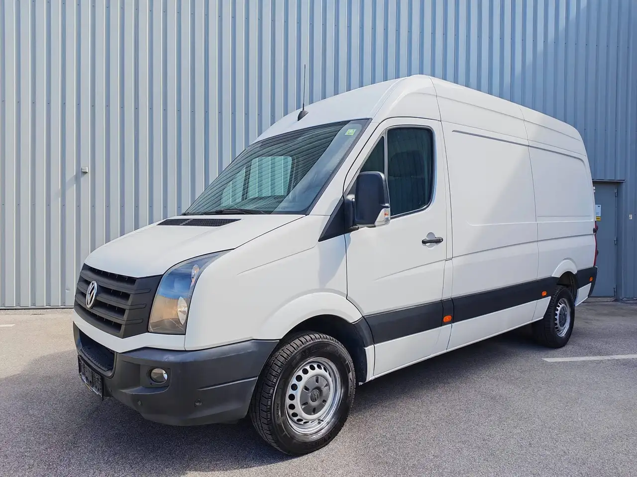 Volkswagen Crafter 35 L2H2 mittel °KLIMA°PDC°MWST°TEMP°NAVI° — photo 1 of 19