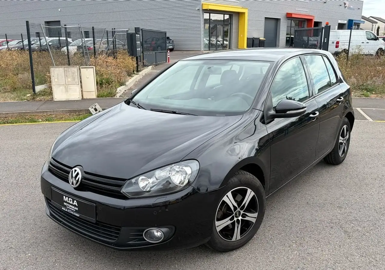 Volkswagen Golf VI 1.4 TRENDLINE 80 CH — photo 1 of 11