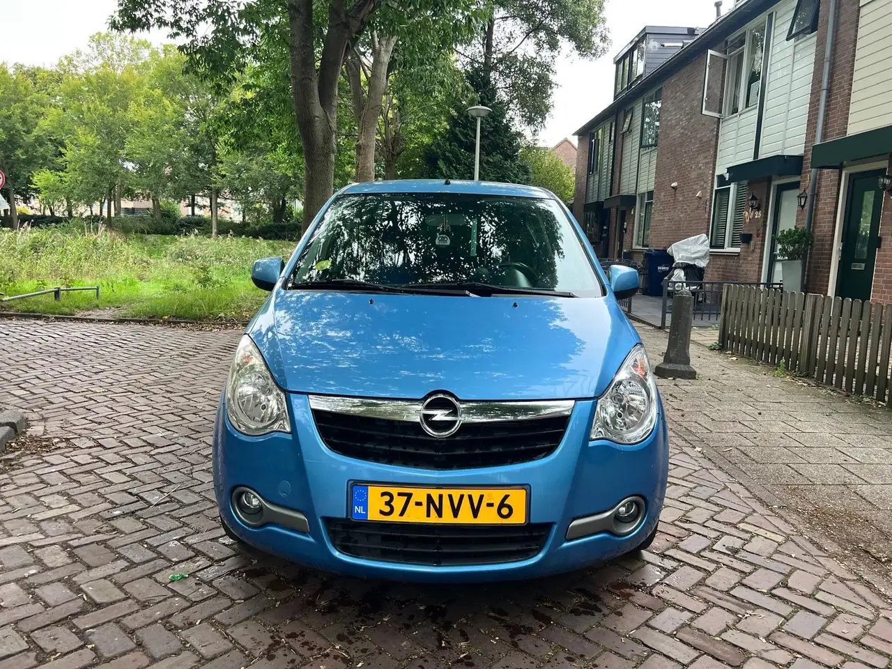 Opel Agila 1.0 Edition — photo 1 of 15