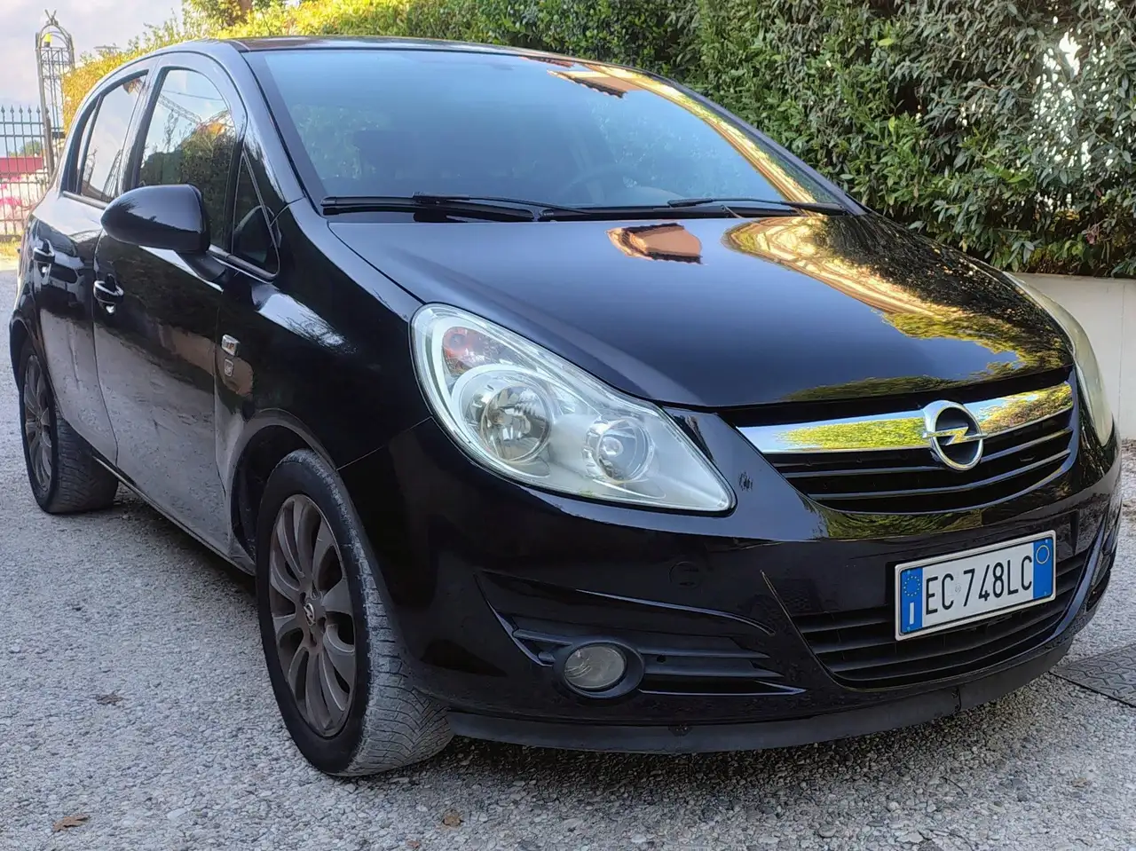 Opel Corsa Corsa IV 2010 5p 1.2 Edition Gpl-tech 80cv — photo 1 of 15