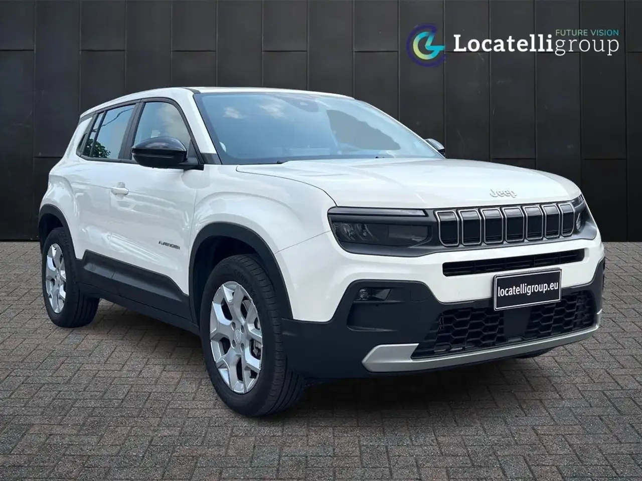 Jeep Avenger 1.2 Turbo e-Hybrid MHEV Altitude — photo 1 of 21