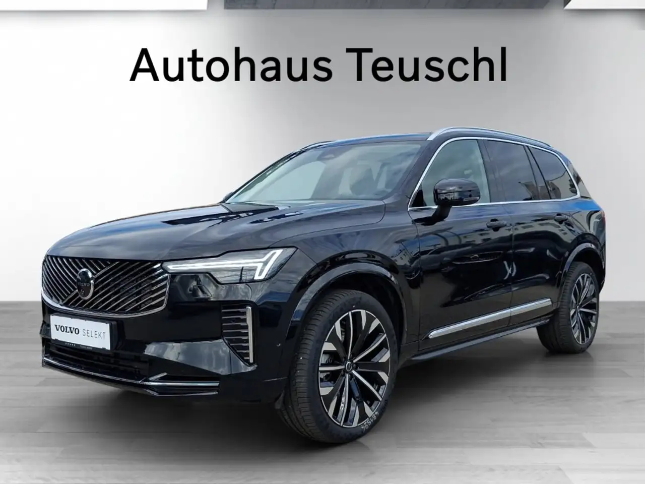Volvo XC90 Plus, B5 AWD Mild Hybrid, Benzin, Bright, 7 Sitze — photo 1 of 20