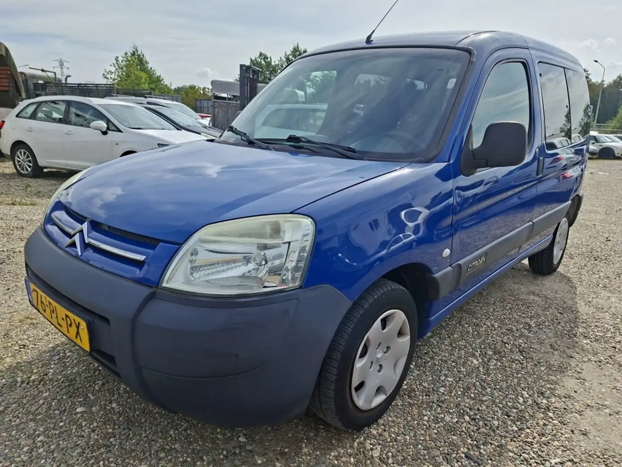 Citroen Berlingo 1.4i Cinqspace — photo 1 of 7
