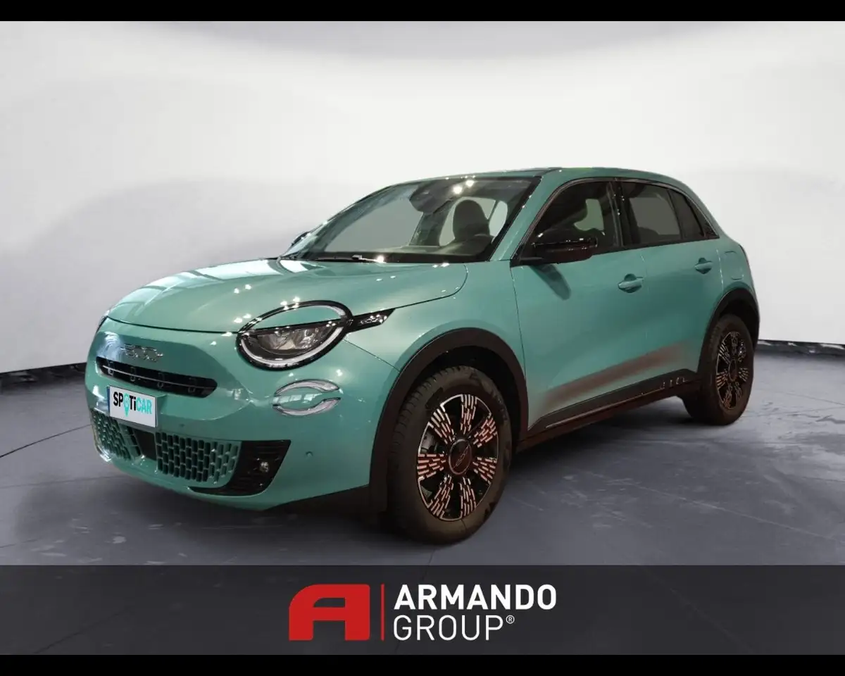 Fiat 600 (2023-->) Hybrid 145 CV DCT MHEV — photo 1 of 35