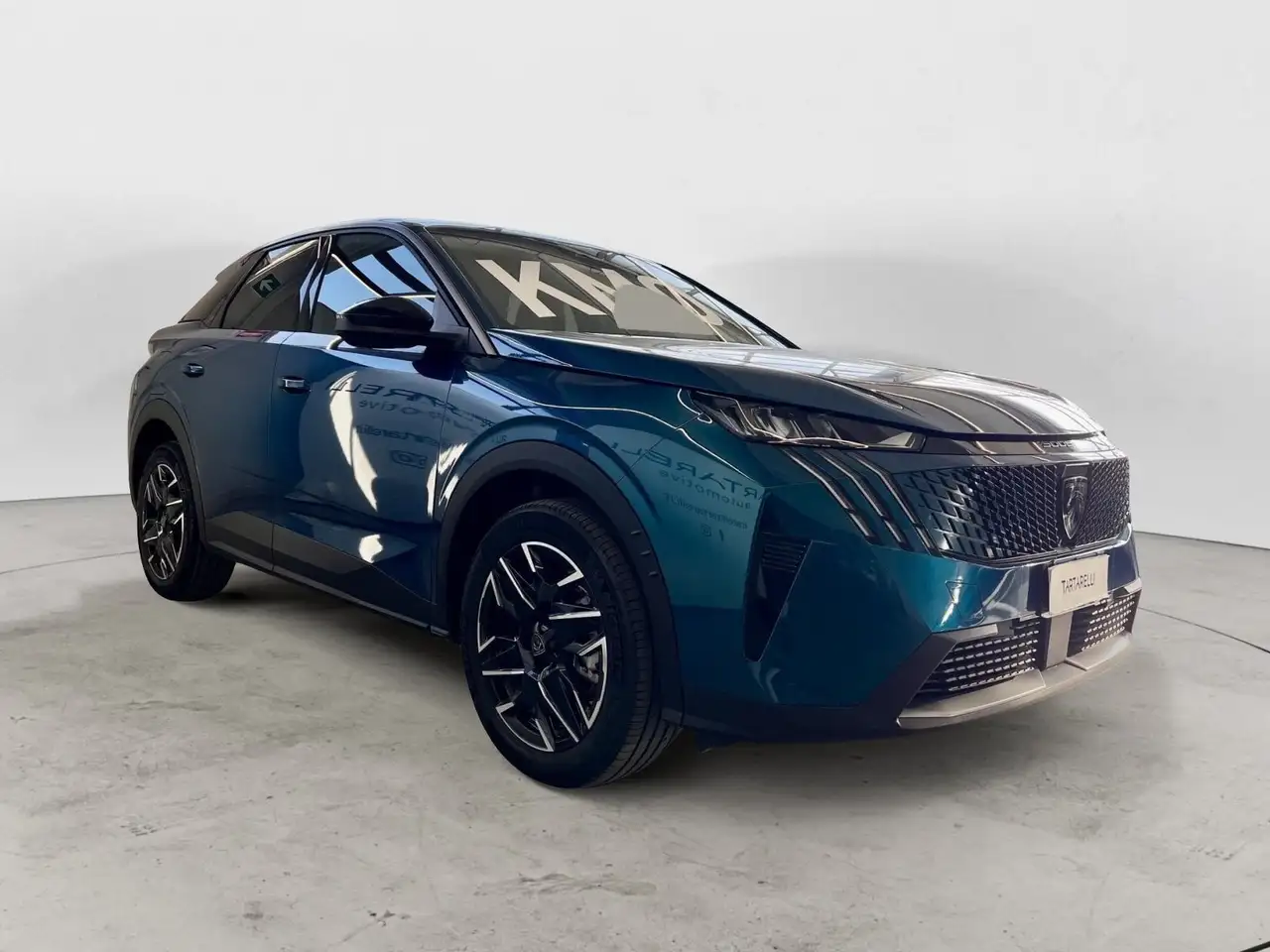 Peugeot 3008 Hybrid 145 Allure e-DCS 6 — photo 1 of 15