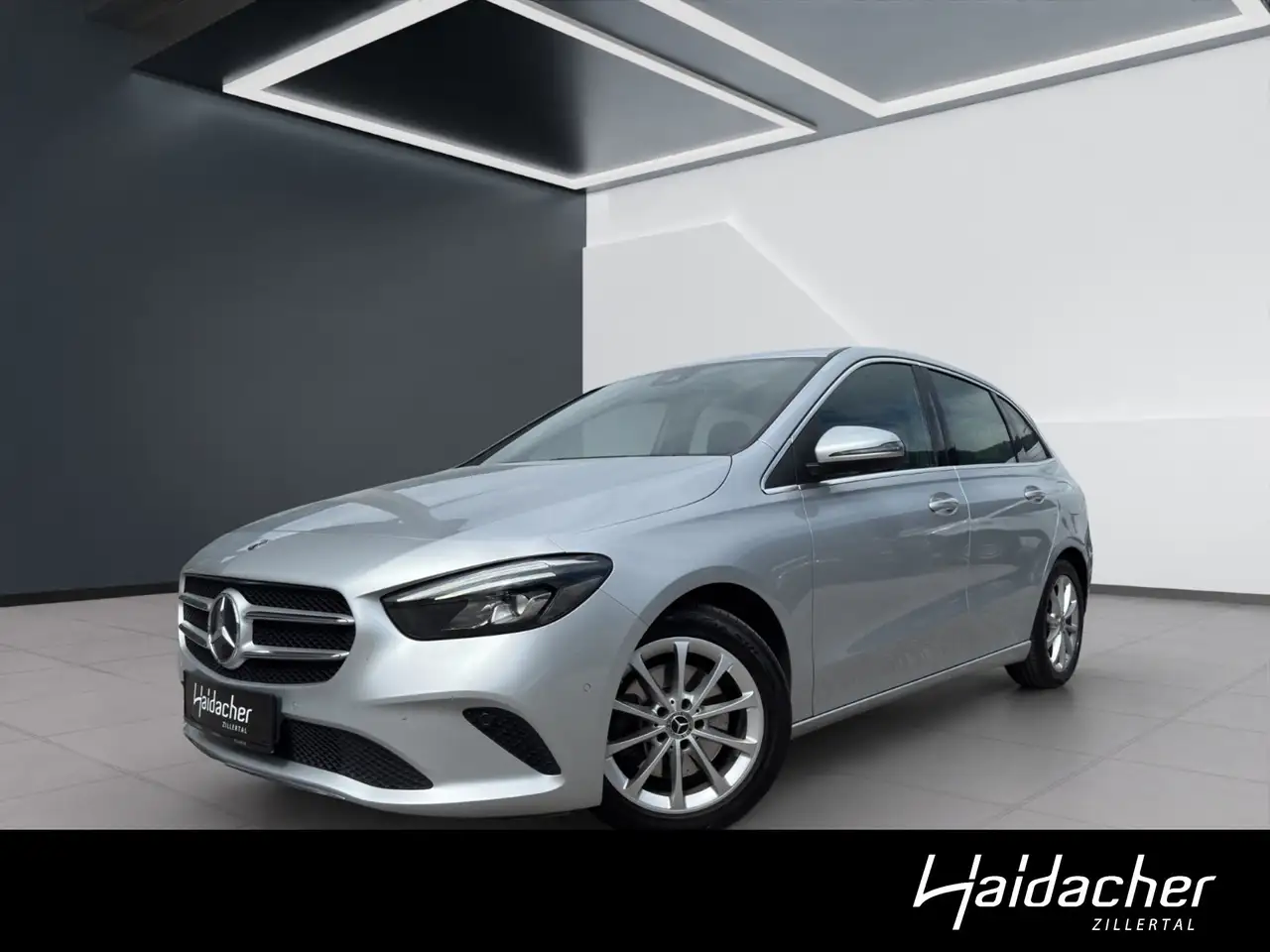 Mercedes-Benz B 220 d Leder RKam Klima Shz Navi — photo 1 of 15