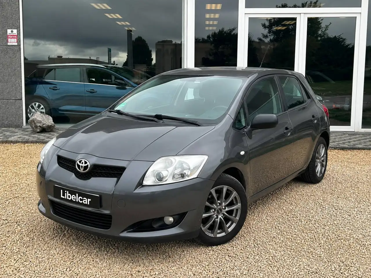 Toyota Auris 1.4 D-4D Linea Luna *SEULEMENT 138.000KM* *1er propriétaire* *Carnet* — photo 1 of 15