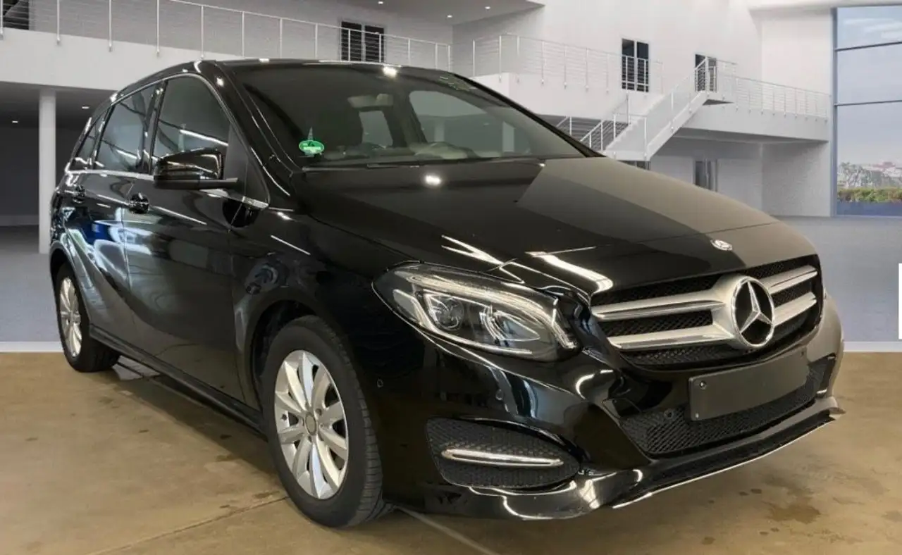 Mercedes-Benz B 180 Automatik*2J. Garantie*LED*Navi*Tempomat — photo 1 of 10