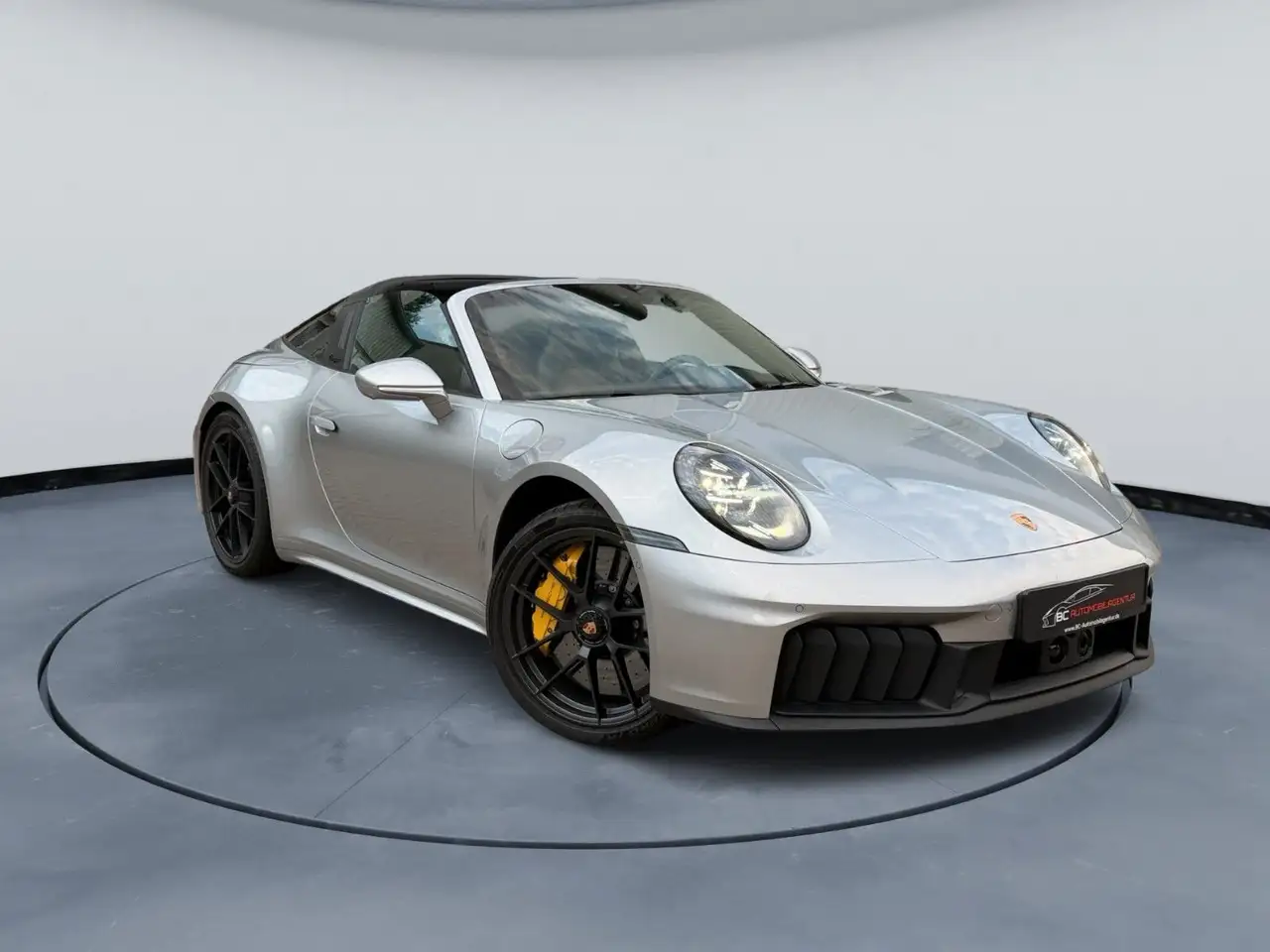 Porsche 992 .2 911 Targa 4 GTS T-Hybrid BURMESTER PCCB LIFT — photo 1 of 15