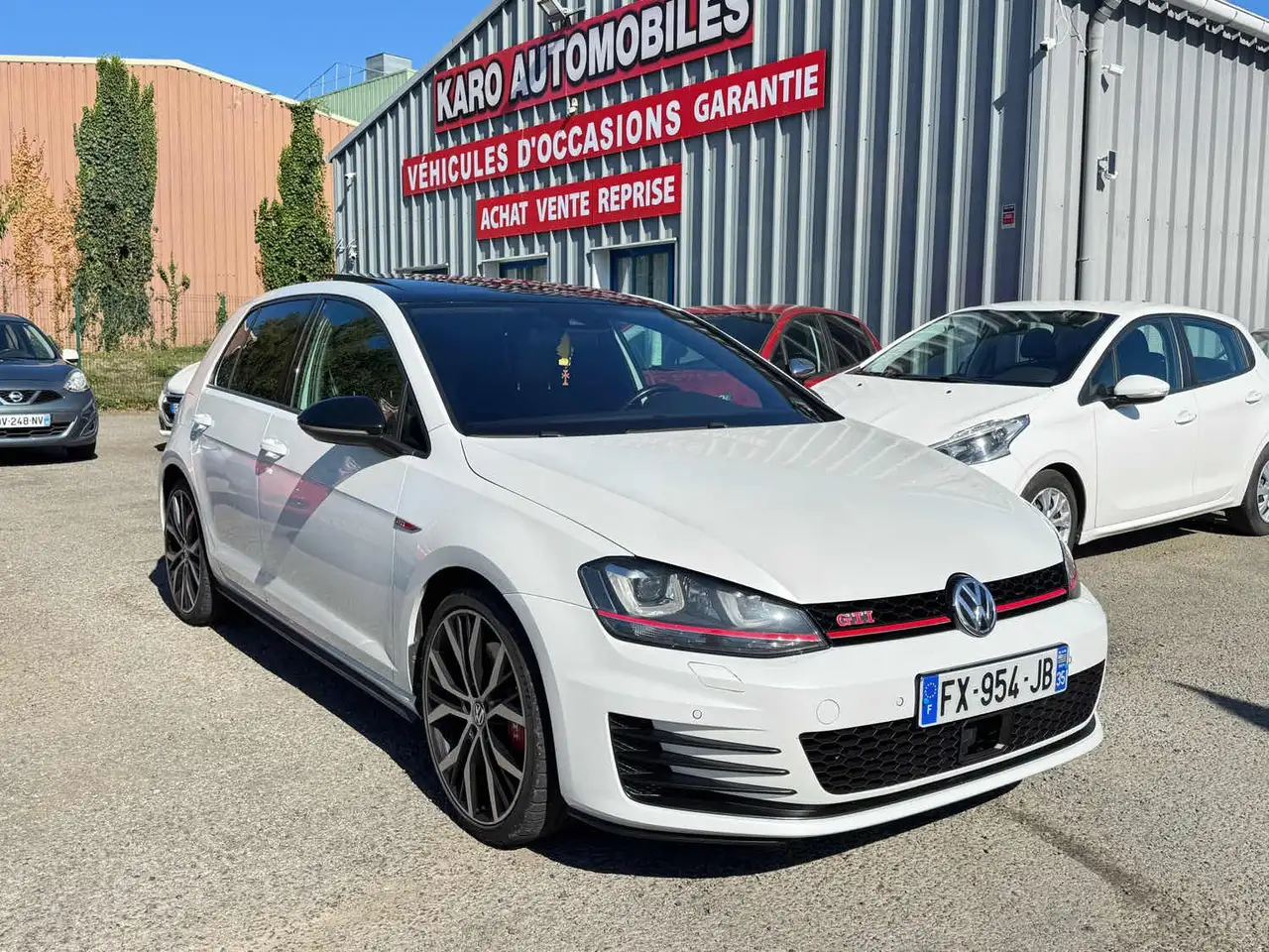 Volkswagen Golf VII GTi Performance 2.0i 230 DSG6 — photo 1 of 20