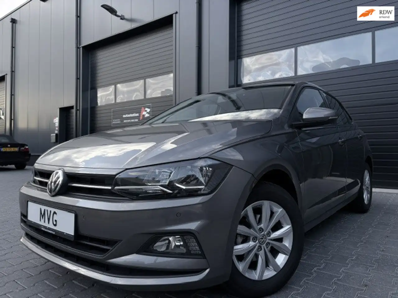 Volkswagen Polo 1.0 TSI Highline|95PK|stoel verw|Bluetooth|PDC|LMV — photo 1 of 24