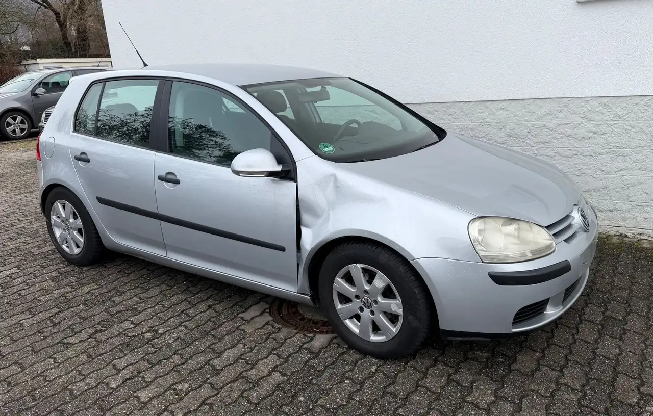 Volkswagen Golf Lim.1.4 Klima Nur 72Tkm — photo 1 of 10