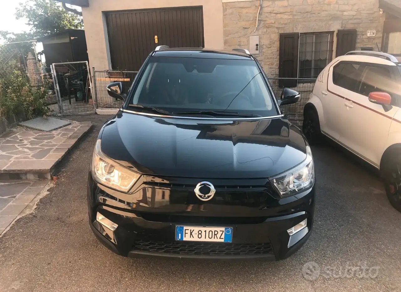 SsangYong Tivoli Tivoli 1.6d Be Cool awd — photo 1 of 6
