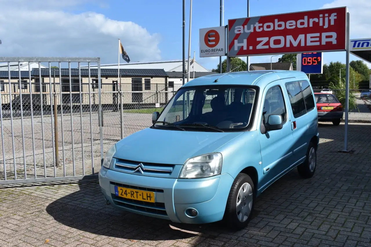 Citroen Berlingo 1.6i Multispace Attraction — photo 1 of 15