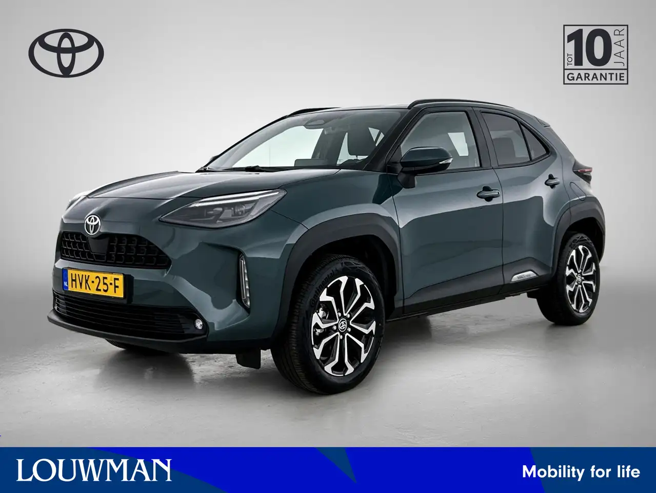 Toyota Yaris Cross 1.5 Hybrid 115 First Edition — photo 1 of 40
