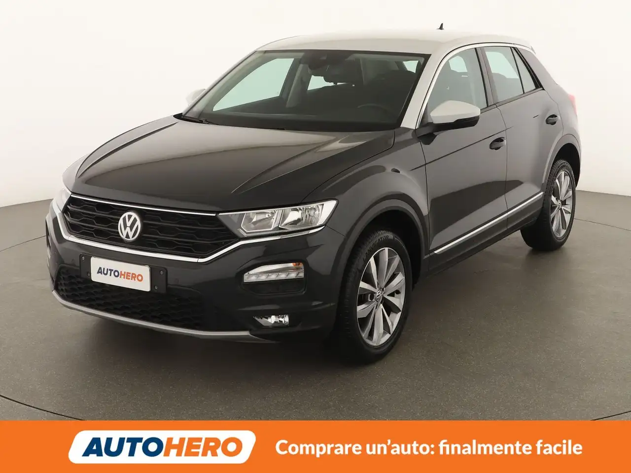 Volkswagen T-Roc 1.0 TSI Style — photo 1 of 15