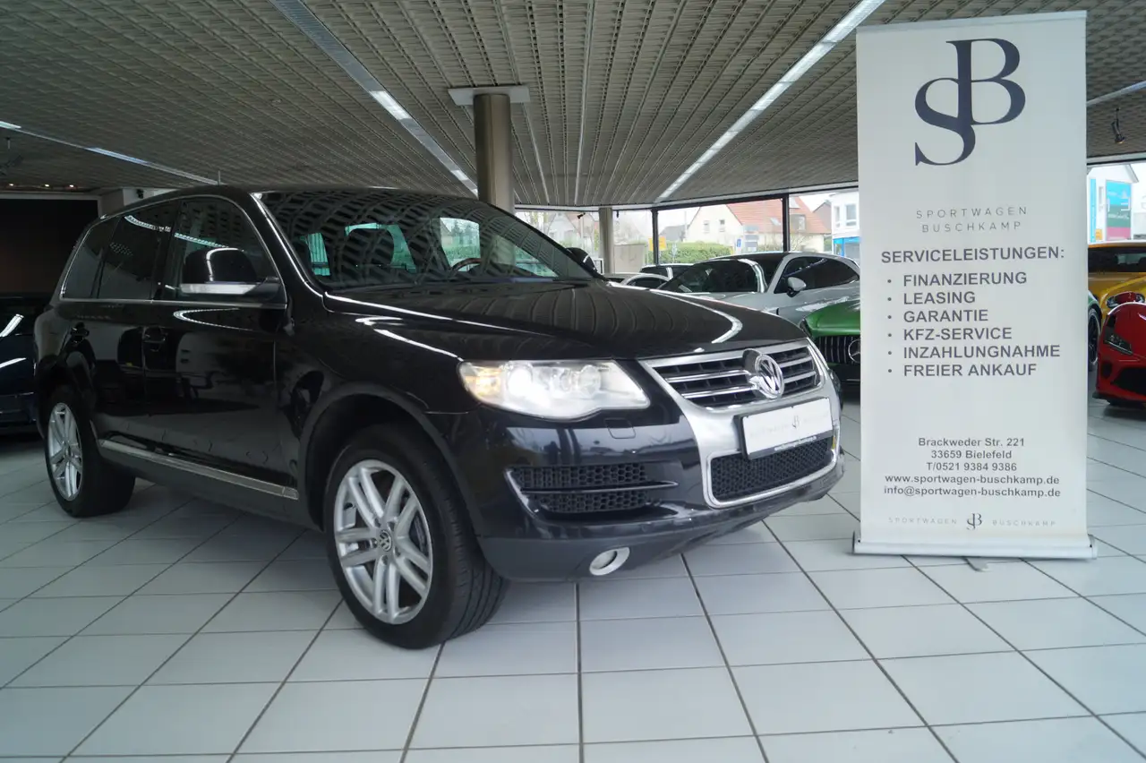 Volkswagen Touareg V6 3.0 TDIBI-XEN NAVI PDC TEMPOMAT AHK — photo 1 of 16