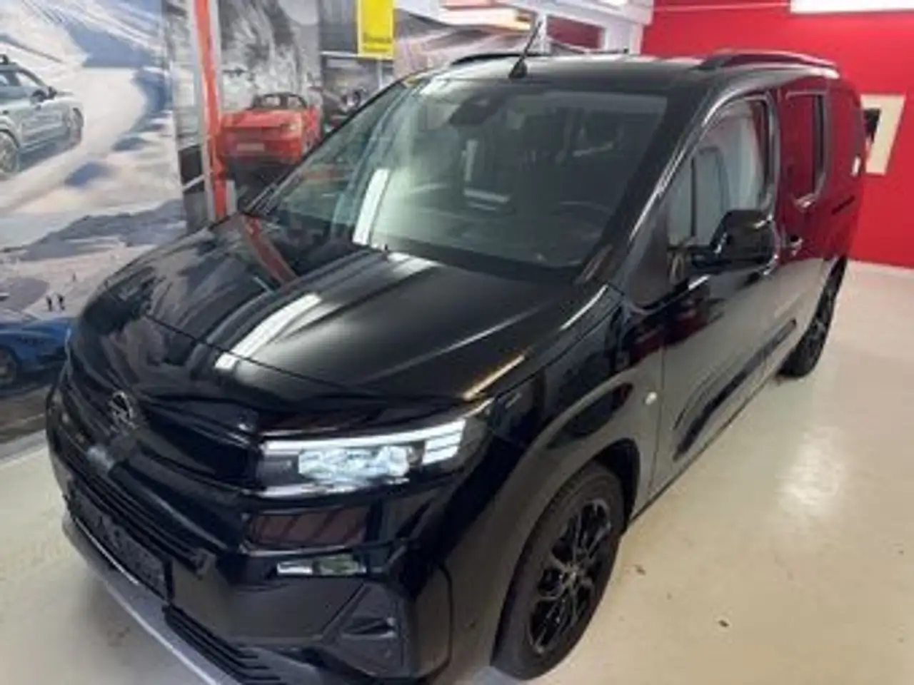 Opel Combo Life GS XL 7Sitze+Automatik — photo 1 of 11