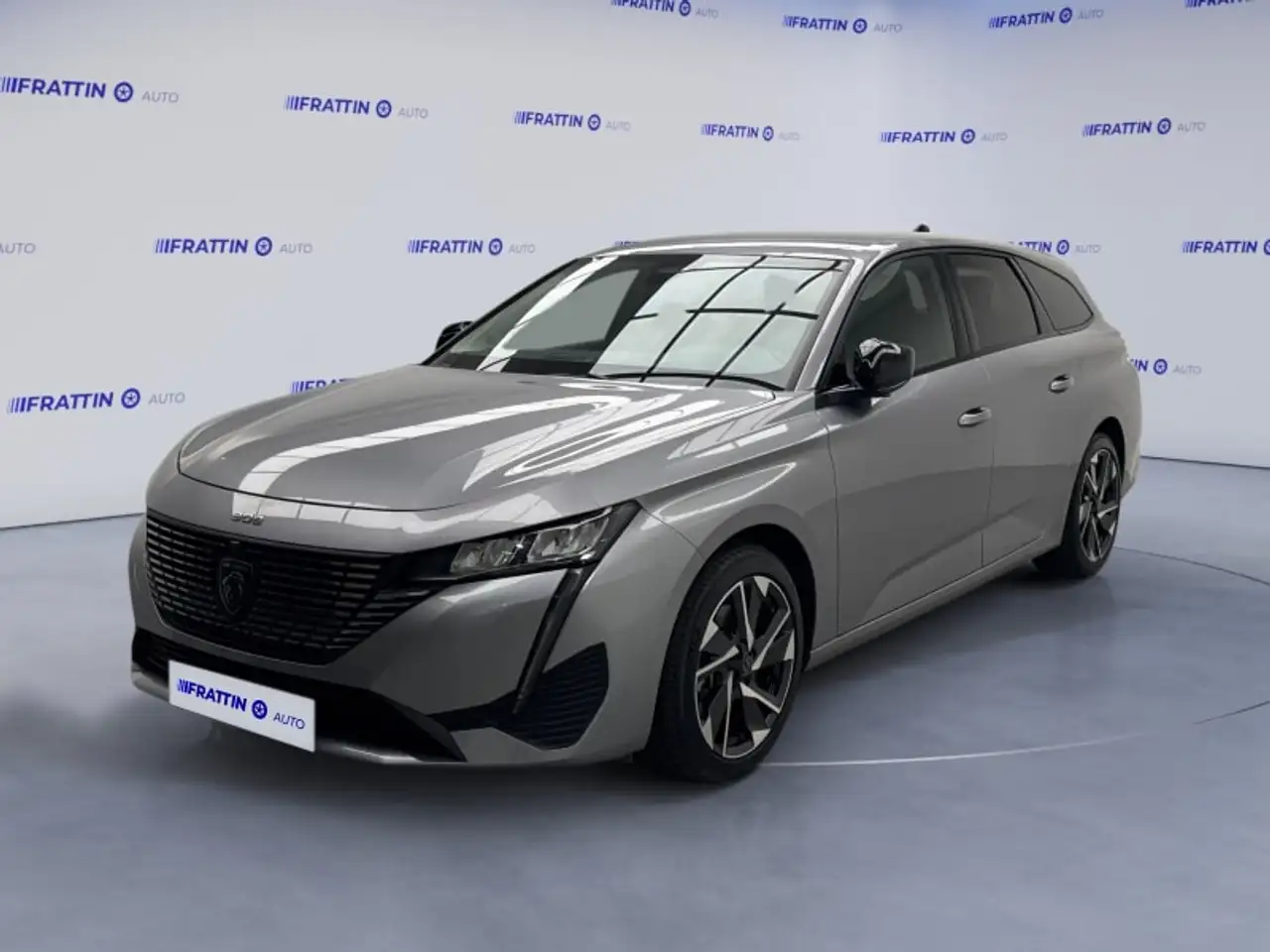Peugeot 308 Hybrid 145 e-DCS6 SW Allure — photo 1 of 15