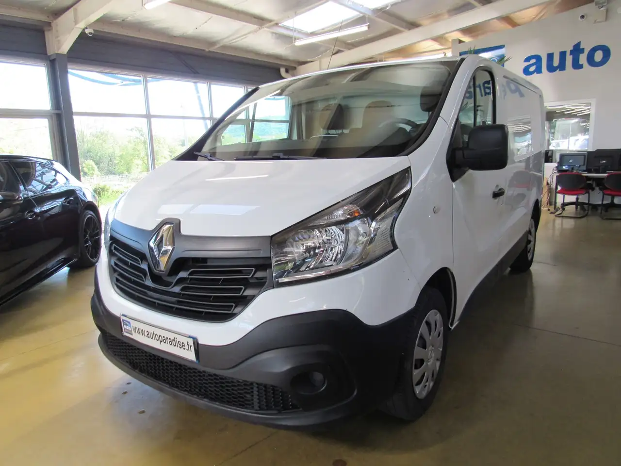 Renault Trafic 1.6 DCI 120 L1H1 CONFORT — photo 1 of 12