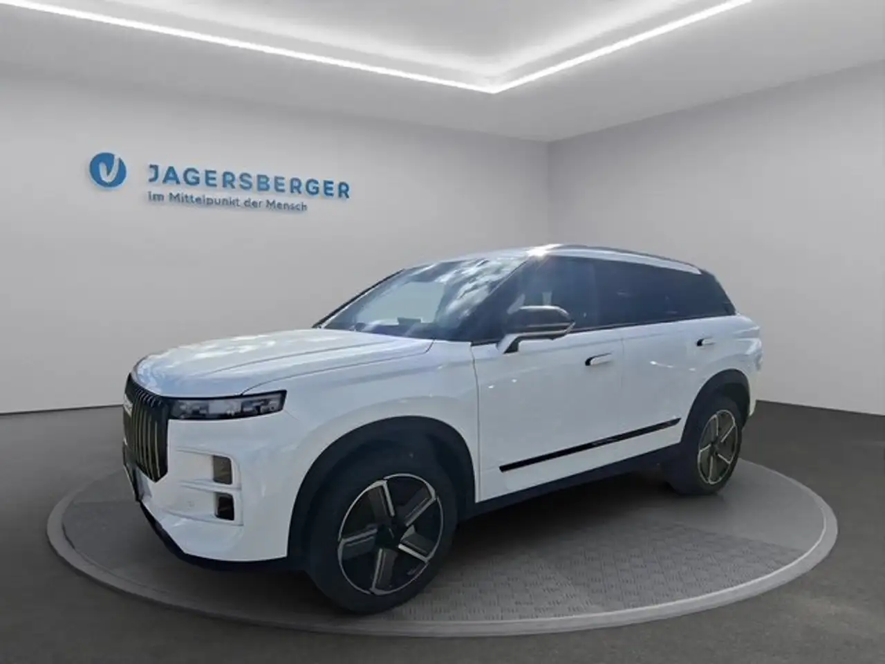 Jaecoo J7 7 AWD Premium-Line — photo 1 of 21