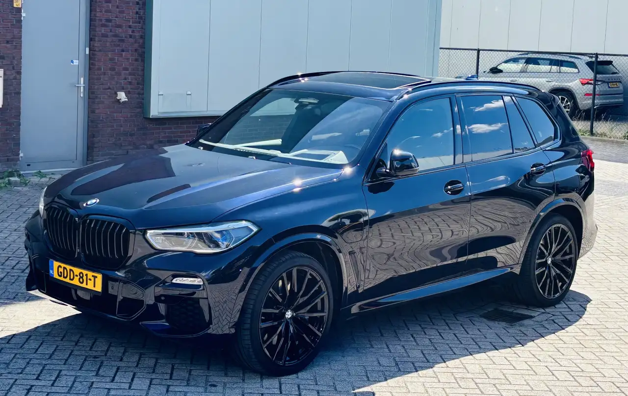 BMW X5 High Exec. M-Pakket Carbon Zwart 2021 — photo 1 of 20