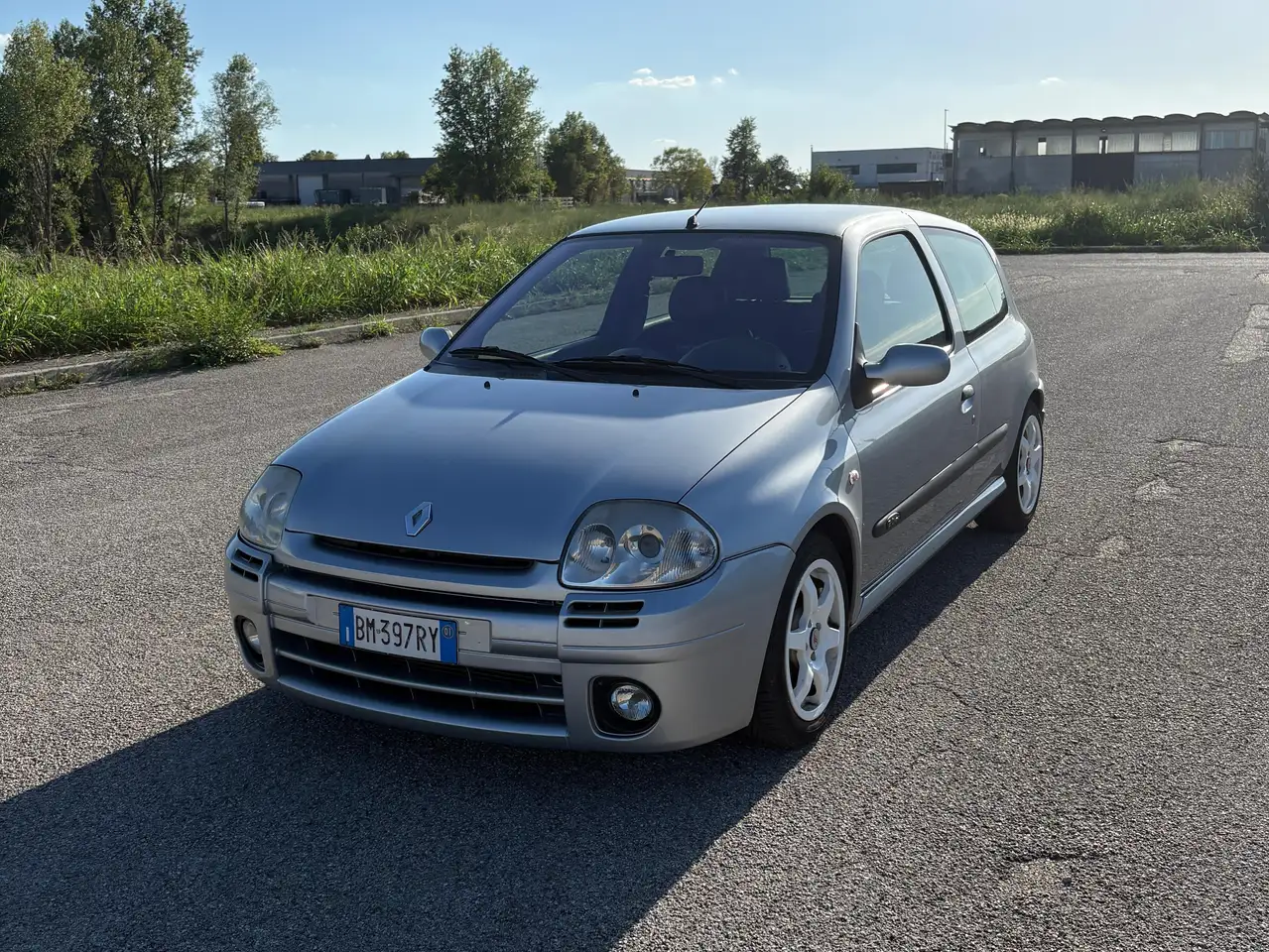 Renault Clio Clio II 1998 3p 2.0 16v Sport — photo 1 of 5